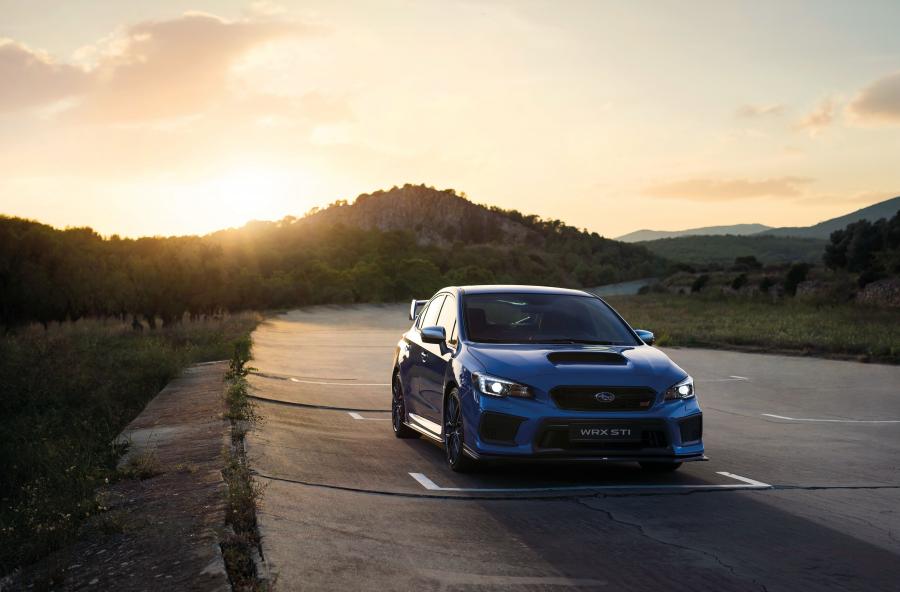  Subaru WRX STI 2017 года  (WW) (фото 19 из 40)
